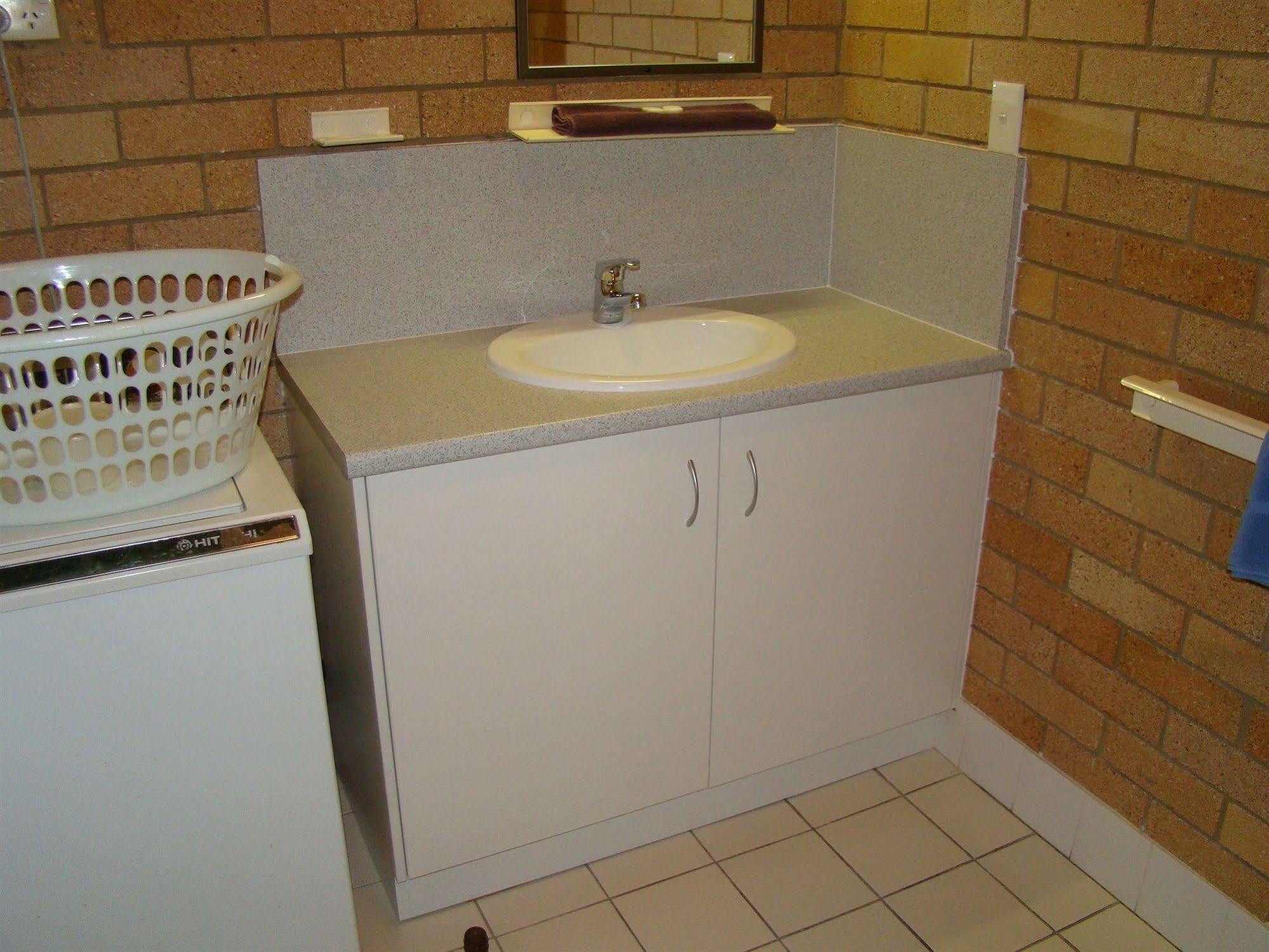 Noosa Yallambee Holiday Apartments Нусавил Екстериор снимка